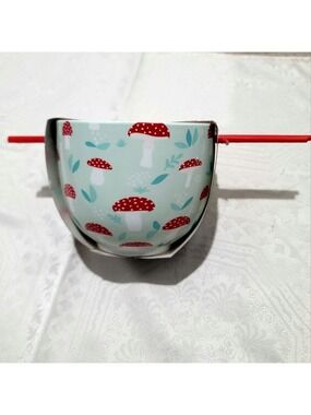 NWT coco + lola Premium Collection Noodle Bowl with Chopsticks